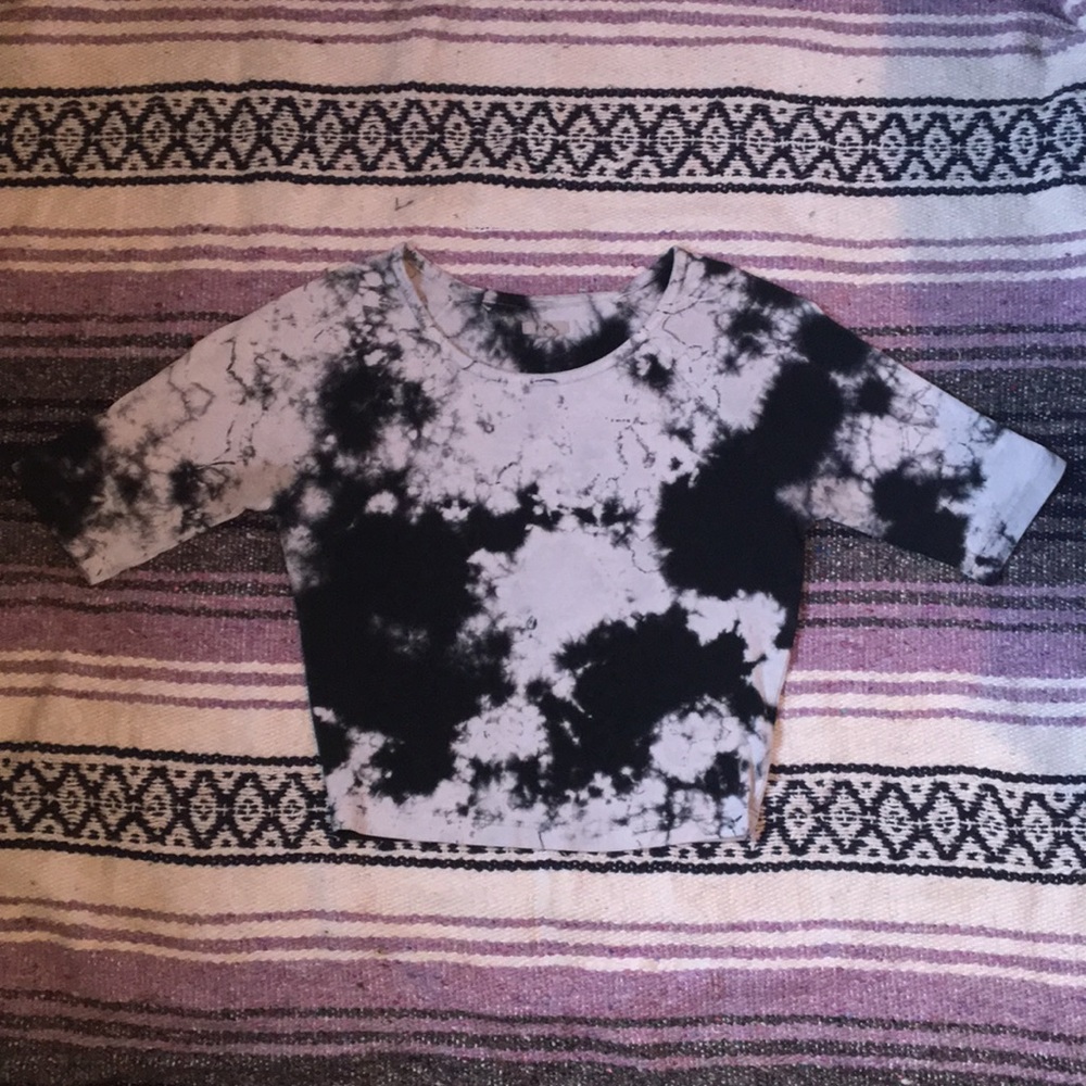 last chance 🧨 Ecoté Cream and Black Tie Dye Crop